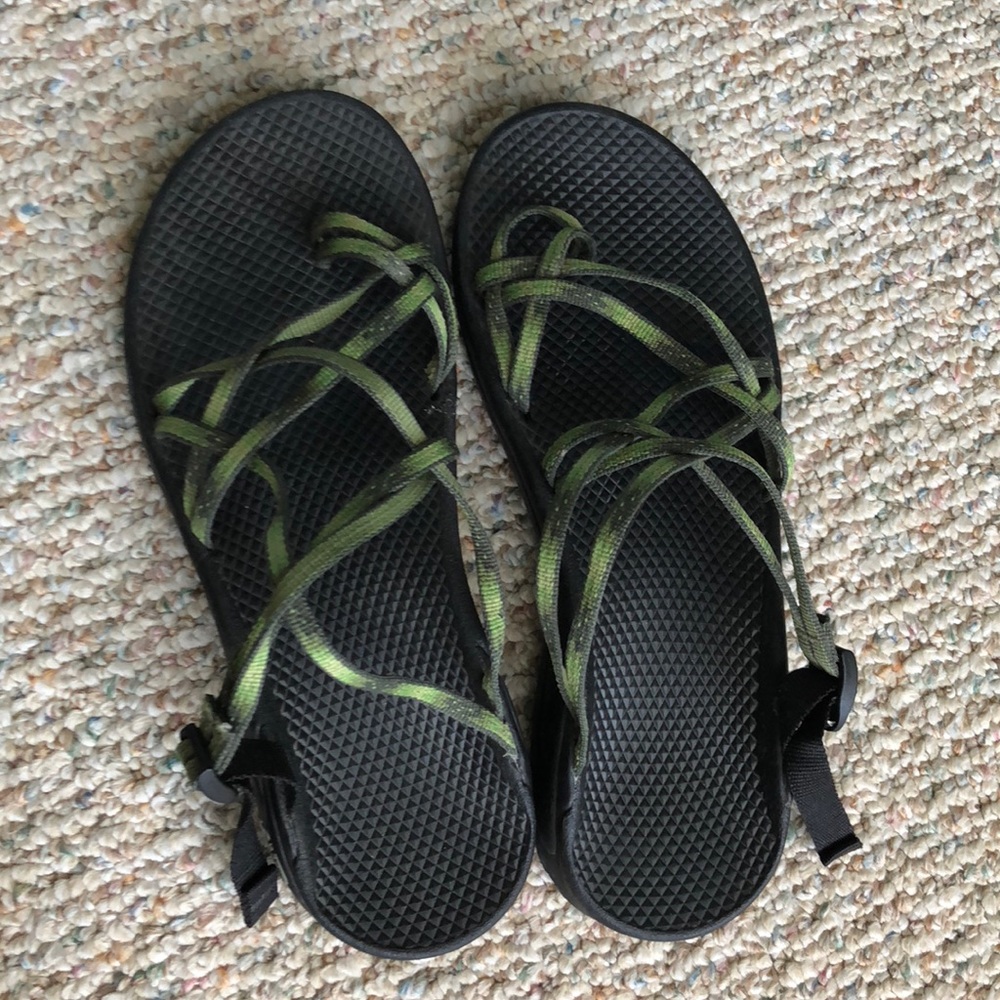 Chacos!